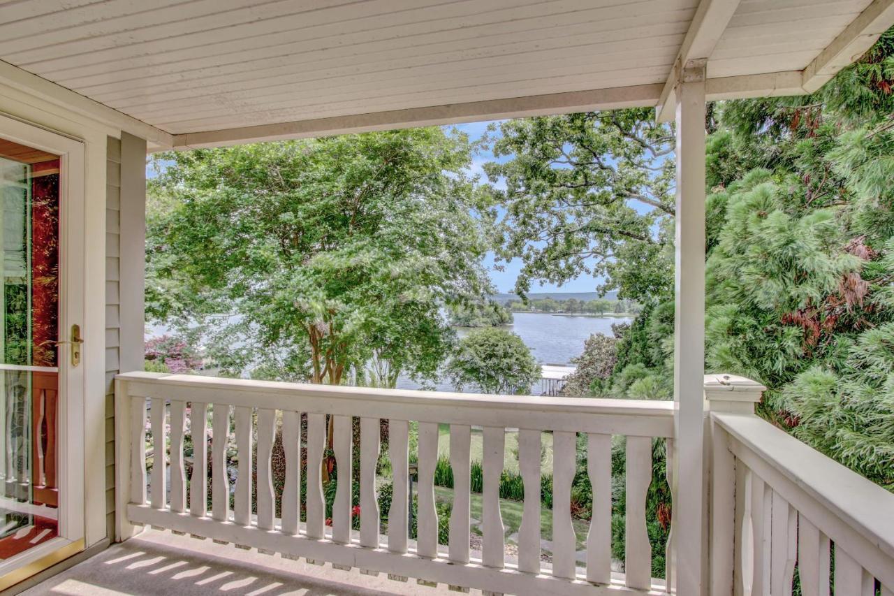 Lookout Point Lakeside Inn Hot Springs Bagian luar foto