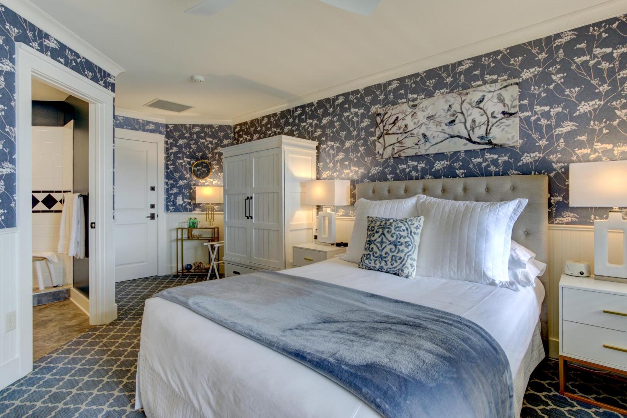 Lookout Point Lakeside Inn Hot Springs Bagian luar foto